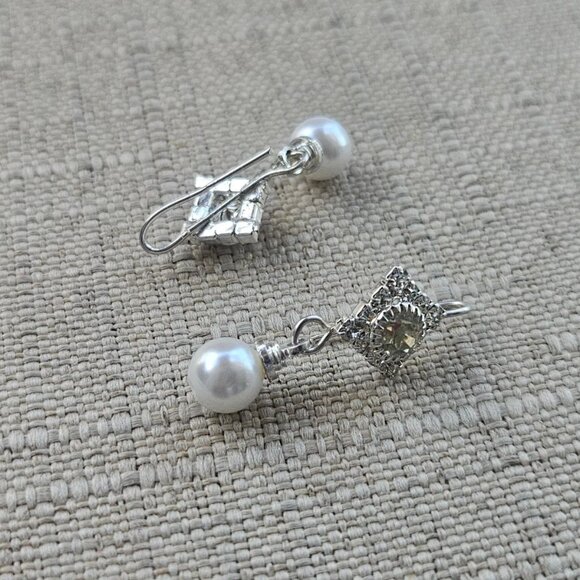Women Earrings Silver Tone Small Faux Pearl Drop Down Fashion Jewelry New - Picture 6 of 12
